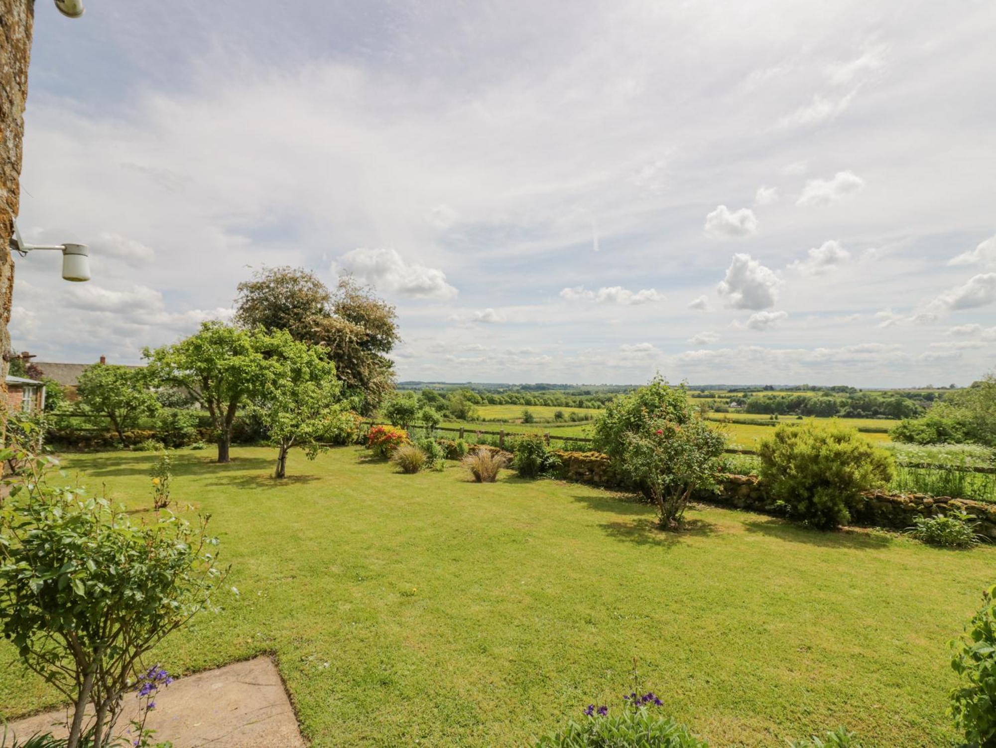 Priors Mead Villa Banbury Exterior photo